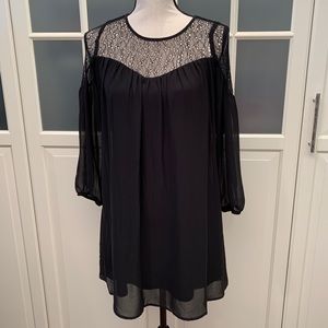 Black tunic dress w/gorgeous lace accents